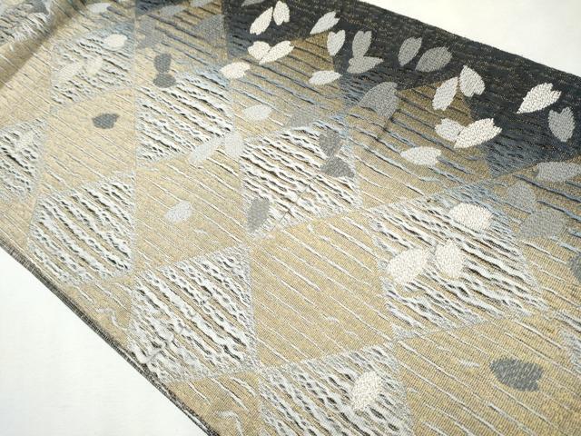 平和屋着物○両面 六通柄袋帯 本泥染 菱舞花びら 金糸