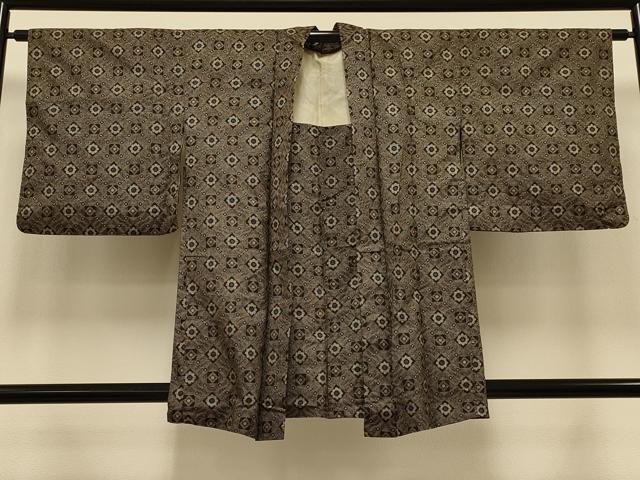 平和屋着物○龍郷絣 本場大島紬 菱吉祥花文 正絹 逸品 CAAS0236th