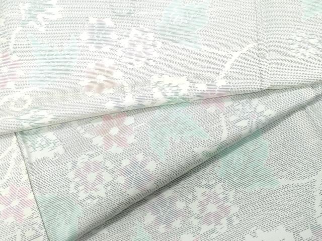 平和屋着物●本場大島紬　白大島　花唐草文　正絹　逸品　CAAT6922vf