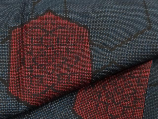 平和屋着物●本場大島紬　7マルキ　泥染め　亀甲花文　証紙付き　正絹　逸品　CAAT7108vf