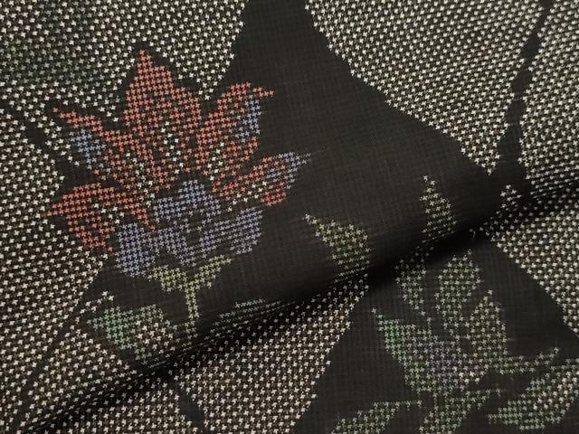 平和屋着物○本場大島紬 7マルキ 泥染め かわしげ謹製 更紗草花文