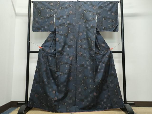 平和屋着物●本場大島紬　9マルキ　花唐草文　祝満治作　証紙付き　正絹　逸品　CAAT7173vf