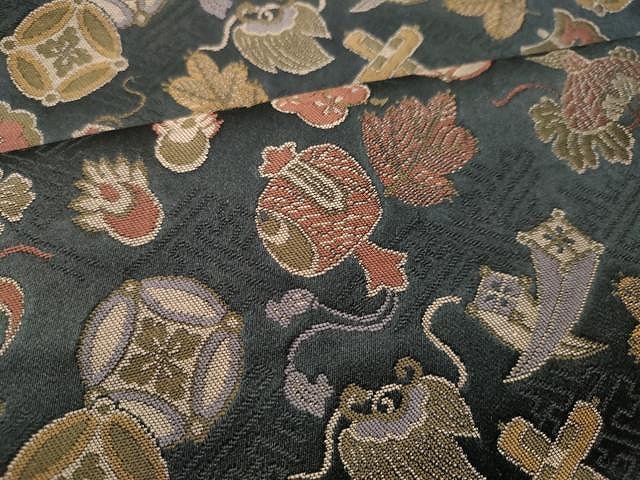 平和屋着物○六通柄袋帯 宝尽くし文 黒地 正絹 逸品 CAAU1037yk