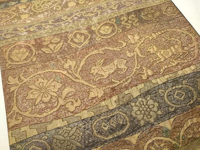 平和屋着物●西陣　老舗　渡文謹製　手織　六通柄袋帯　兎　横段花唐草文　彩纈　金糸　正絹　逸品　未使用　CAAU1057yk 平和屋着物○西陣 老舗 渡文謹製 手織 六通柄袋帯 兎 横段花唐草文 彩