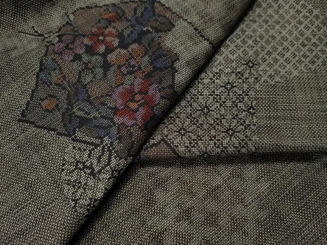 平和屋着物●本場大島紬　9マルキ　色紙重ね吉祥花文　正絹　逸品　CAAU1666yc