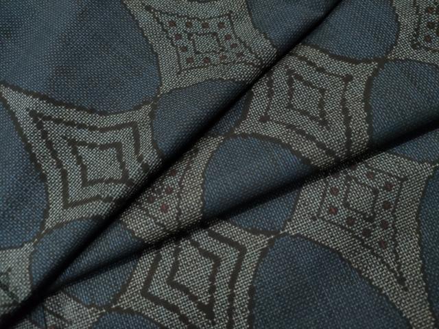 平和屋着物●本場大島紬　7マルキ　菱吉祥文　正絹　逸品　CAAU1734yc