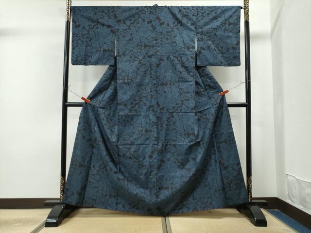 平和屋着物○本場大島紬 7マルキ 草花文 高島屋扱い 正絹 逸品 CAAU1805yc