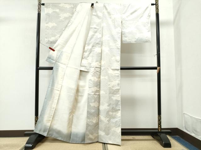 平和屋着物○本場大島紬 白大島 7マルキ 笹竹文 正絹 逸品 CAAS7245yc