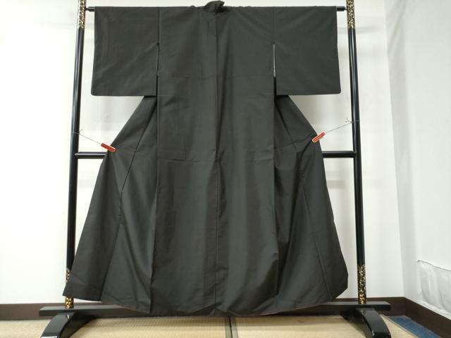 平和屋着物●上質な紬　色無地　黒色　正絹　逸品　CAAU2076yc 平和屋着物○上質な紬 色無地 黒色 正絹 逸品 CAAU2076yc