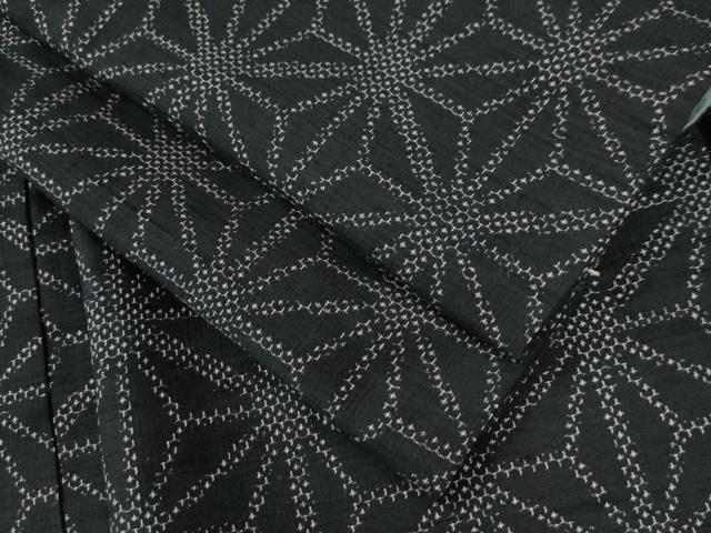 平和屋着物●上質な紬　100亀甲　麻の葉文様　黒地　正絹　逸品　CAAU2132yc