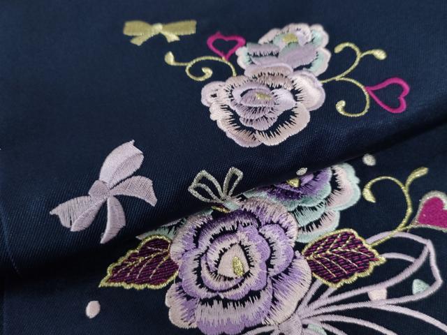 平和屋着物○女性 行灯袴 総刺繍 花唐草文 留紺色 卒業式