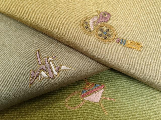 平和屋着物●訪問着　総刺繍　玩具文　暈し染め　金糸　正絹　逸品　CAAU2434yc