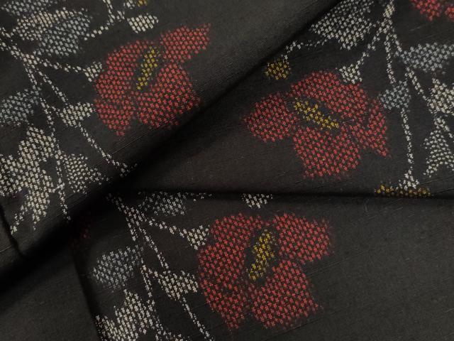 平和屋着物●上質な紬　草花文　黒地　正絹　逸品　CAAU2597yc