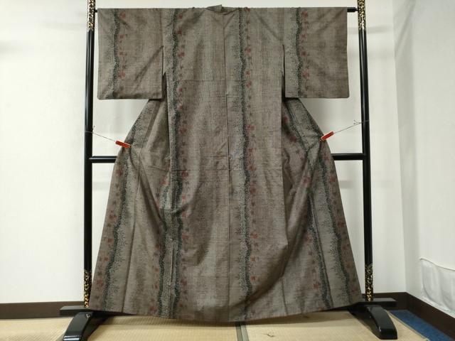 平和屋着物●本場大島紬　9マルキ　古代染色純泥染　枝花文　勝島睦夫作　証紙付き　正絹　逸品　CAAU2640yc 平和屋着物○本場大島紬 9マルキ 古代染色純泥染 枝花文