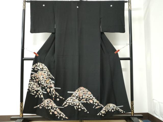 平和屋着物○創業460年・千總 黒留袖 駒刺繍 吉祥花丸文
