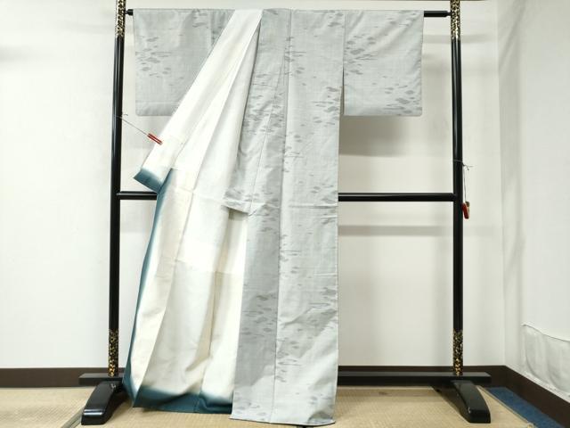 平和屋着物○本場大島紬 白大島 7マルキ 霞舞葉文 正絹 逸品