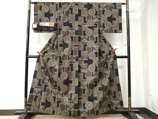 平和屋着物○本場大島紬 9マルキ 泥染め 色紙重ね吉祥文 田畑織物