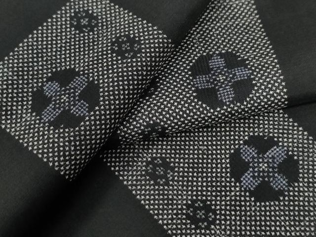 平和屋着物●本場大島紬　7マルキ　地空き　色紙吉祥文　正絹　逸品　CAAU2956yc