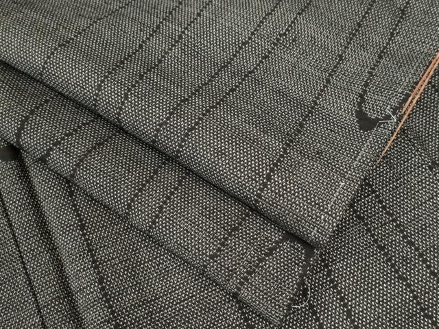 平和屋着物●上質な紬　よろけ縞　黒地　正絹　逸品　未使用　CAAU3090yc