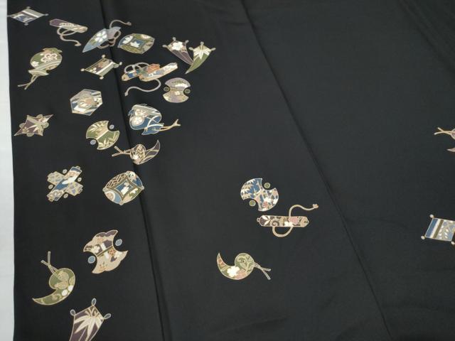 平和屋着物○訪問着 駒刺繍 宝尽くし花絵巻文 黒地 金彩 正絹 逸品