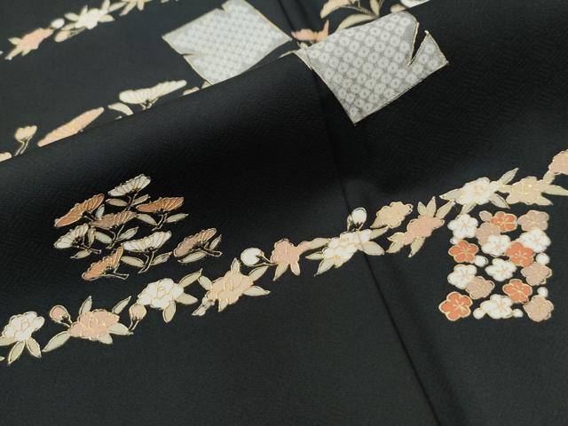 平和屋着物○訪問着 破れ色紙鹿の子草花文 黒地 金彩 正絹 逸品 CAAU3189yc
