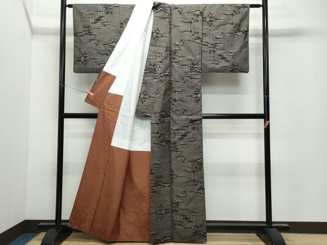 平和屋着物○本場大島紬 7マルキ 泥染め 秋草文 興辰雄作 証紙