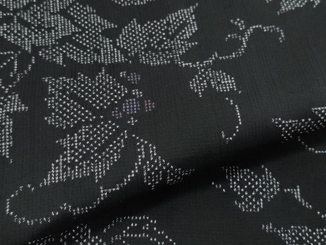 平和屋着物●本場大島紬　カタス7マルキ　葡萄蔦の葉文　正絹　逸品　AABE1956fy 平和屋着物○本場大島紬 7マルキ 葡萄蔦の葉文 正絹 逸品 CAAT9291dy