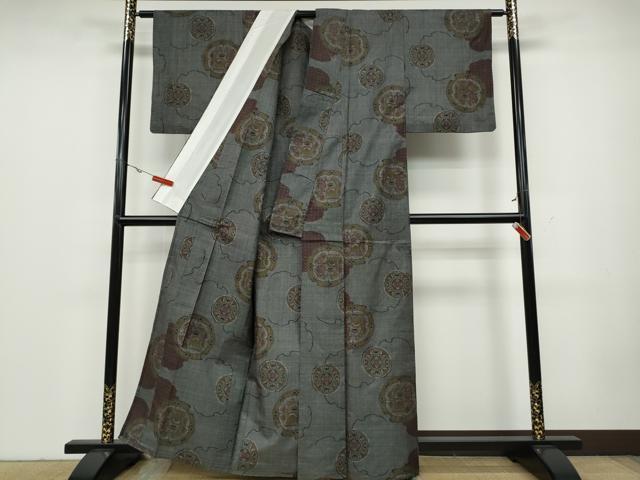 平和屋着物▽本場大島紬　単衣　9マルキ　雪輪動物花文　正絹　逸品　CAAV3165ut 平和屋着物▽本場大島紬 単衣 9マルキ 雪輪動物花文 正絹 逸品