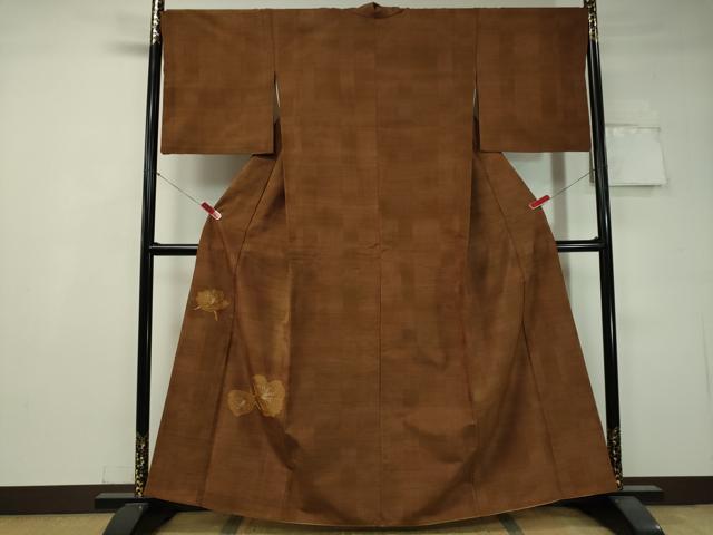 平和屋着物●中国三大刺繍　相良刺繍　訪問着　紬地　総刺繍　舞花文　さが美扱い　正絹　逸品　CAAV4731vp