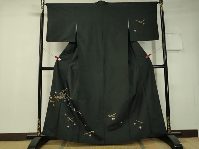 平和屋着物●中国三大刺繍　スワトウ刺繍　訪問着　紬地　総刺繍　横笛吉祥花文　黒地　正絹　逸品　CAAV4747vp