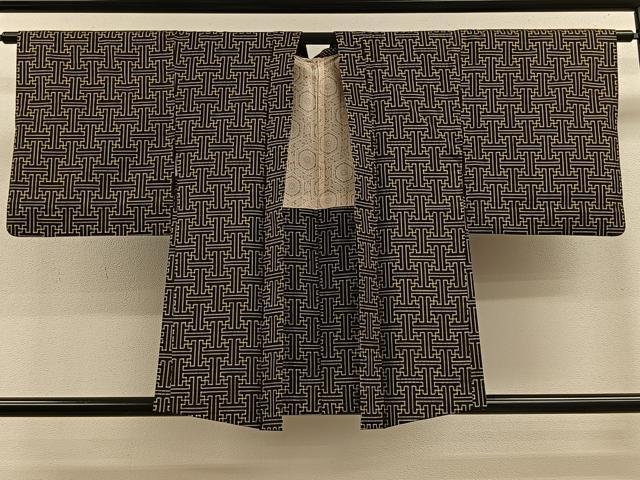 平和屋着物○本場大島紬 龍郷絣 秋名バラ 正絹 逸品 AAAX0715zg