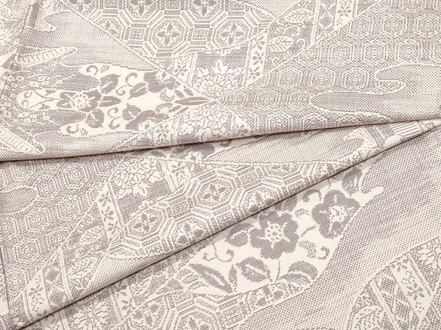 平和屋着物●本場大島紬　白大島　9マルキ　吉祥花唐草文　正絹　逸品　CAAV6406vf