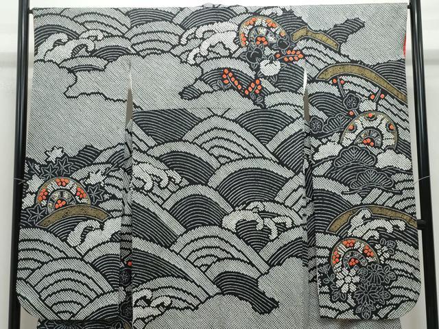平和屋着物○豪華振袖 絞り 立波源氏車花文 黒地 金彩 正絹 逸品