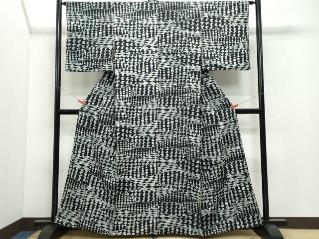 平和屋本店□極上 人形作家・ホリヒロシ 小紋 玩具尽くし 鬼しぼ縮緬