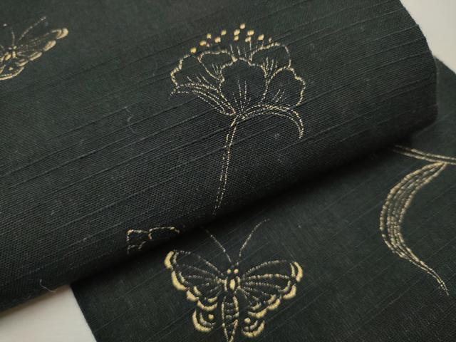 平和屋着物●半幅帯　紬地　花蝶文　黒地　金彩　正絹　逸品　CAAV6948hy 平和屋着物○半幅帯 紬地 花蝶文 黒地 金彩 正絹 逸品 CAAV6948hy