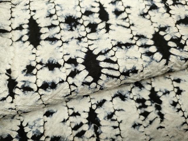 平和屋着物○上質な小紋 ろうけつ染め 草花文 黒地 正絹 逸品 CAAR0825gh