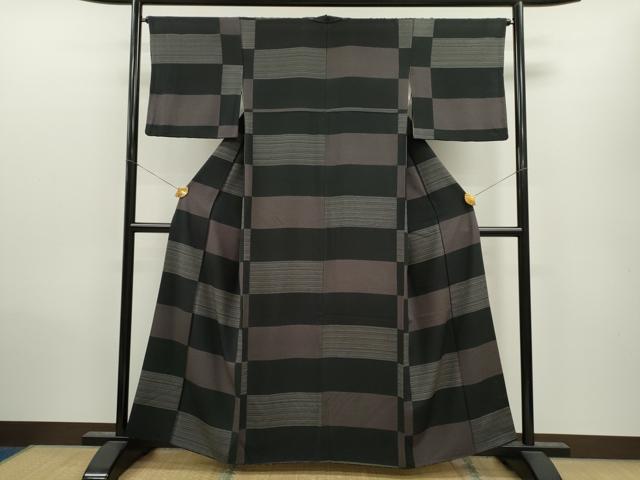 平和屋着物●上質な小紋　横段吉祥文　黒地　正絹　逸品　CAAV9341ze 平和屋着物○上質な小紋 横段吉祥文 黒地 正絹 逸品 CAAV9341ze