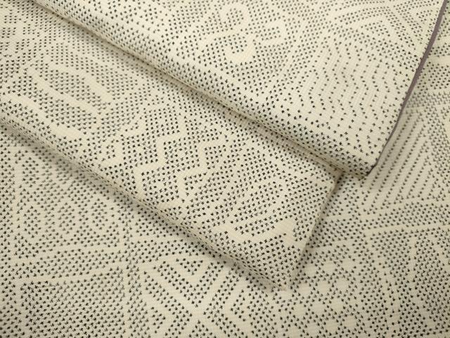 平和屋着物●本場大島紬　白大島　7マルキ　吉祥文　正絹　逸品　CAAV9370ze