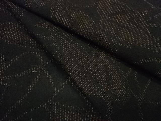 平和屋着物▽上質な紬　単衣　葉尽くし　黒地　正絹　逸品　CAAV9466ze