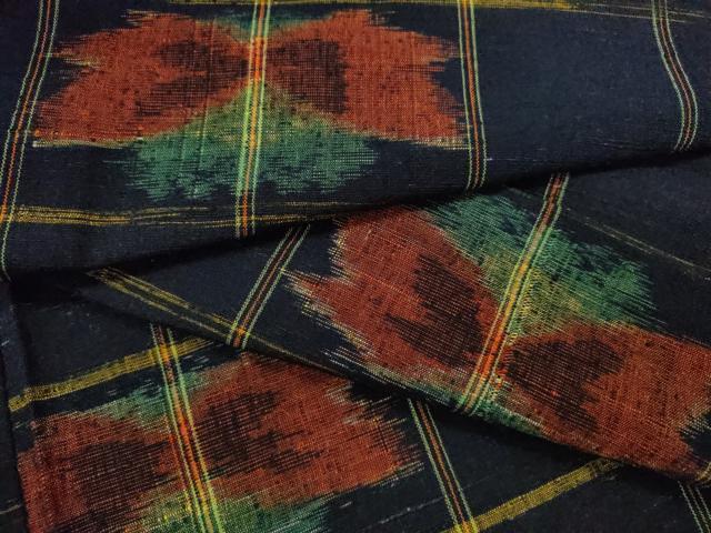 平和屋着物▽上質な紬　単衣　格子舞蝶文　正絹　逸品　CAAV9467ze