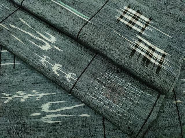 平和屋着物▽上質な紬　単衣　琉球絣文様　正絹　逸品　CAAV9474ze