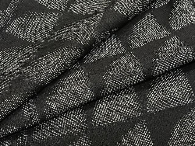 平和屋着物▽上質な紬　単衣　幾何学文　黒地　正絹　逸品　CAAW1338xi