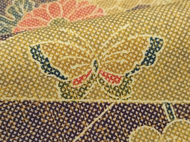 平和屋着物○本場染大島紬 舞蝶草花文 正絹 逸品 CAAW3698vf