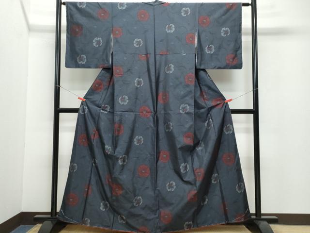 平和屋着物●本場大島紬　舞花文　正絹　逸品　CAAW3731vf 平和屋着物○本場大島紬 舞花文 正絹 逸品 CAAW3731vf 平和屋着物○本場