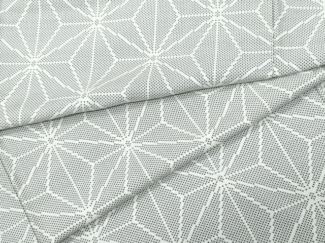 平和屋着物●本場大島紬　白大島　7マルキ　麻の葉文　正絹　逸品　CAAW3941vf