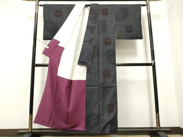 平和屋着物○本場結城紬 重要無形文化財 80亀甲 亀甲花文 正絹