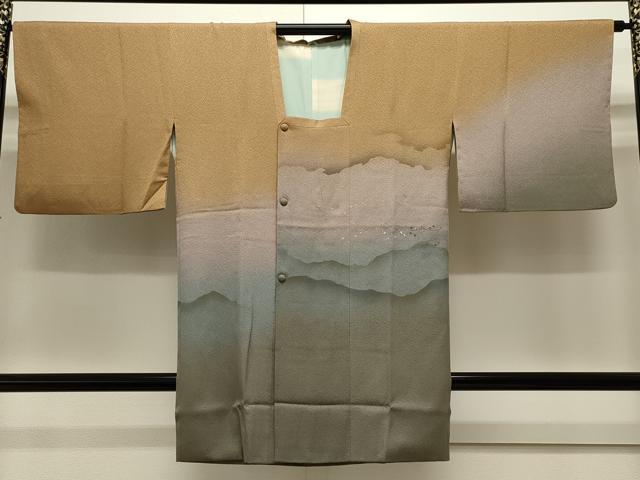 平和屋着物＃道行コート　箔散らし　暈し染め　金銀彩　ロング丈　正絹　逸品　CAAW4819dy