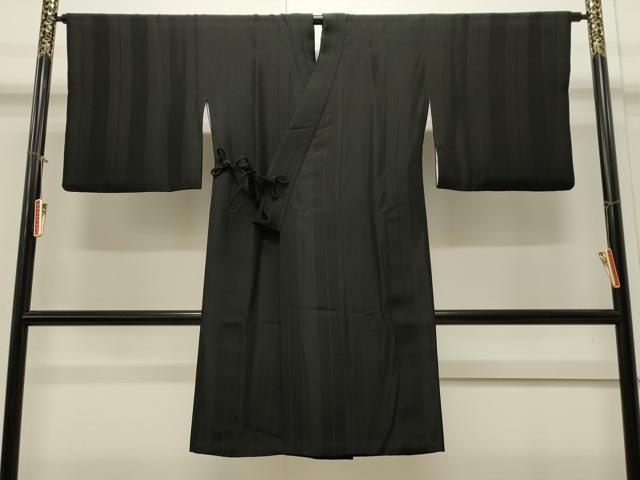 平和屋着物＃道中着　間道　黒地　ロング丈　正絹　逸品　CAAW4998dy