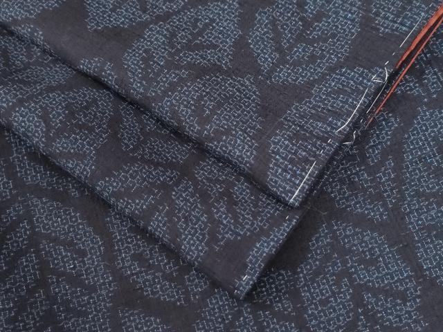 平和屋着物●結城紬　80亀甲　舞葉文　正絹　逸品　未使用　CAAW7348yc