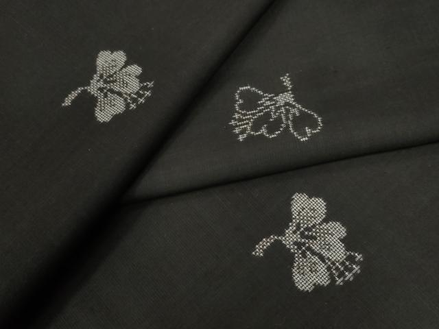 平和屋着物●本場大島紬　9マルキ　地空き　舞花文　正絹　逸品　CAAW7539yc